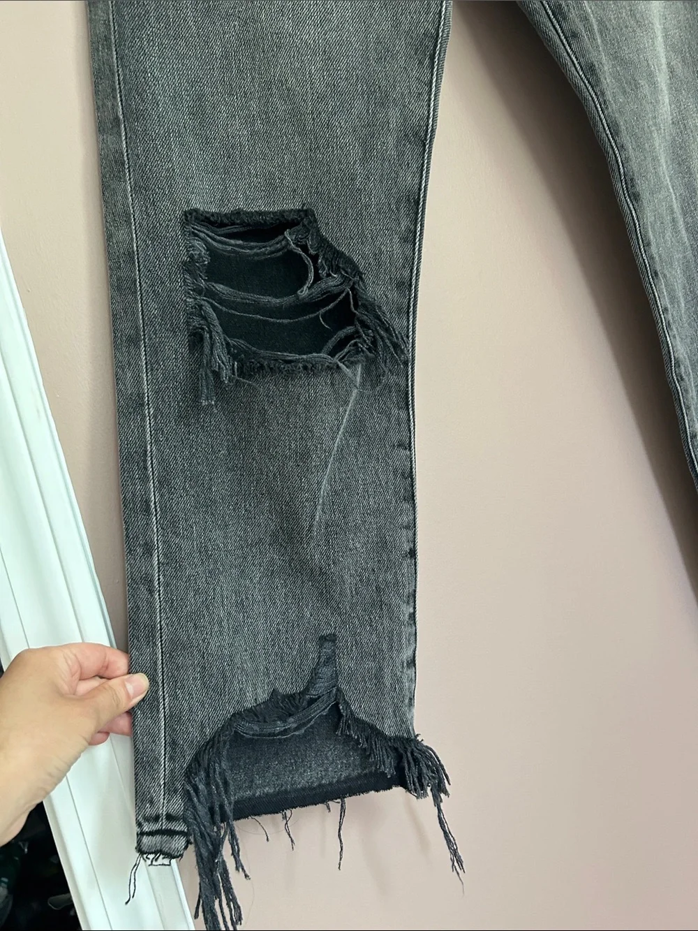 NWT FRAME Le Slouch Crop Distressed Jeans Grey Size 23 - Picture 10 of 16